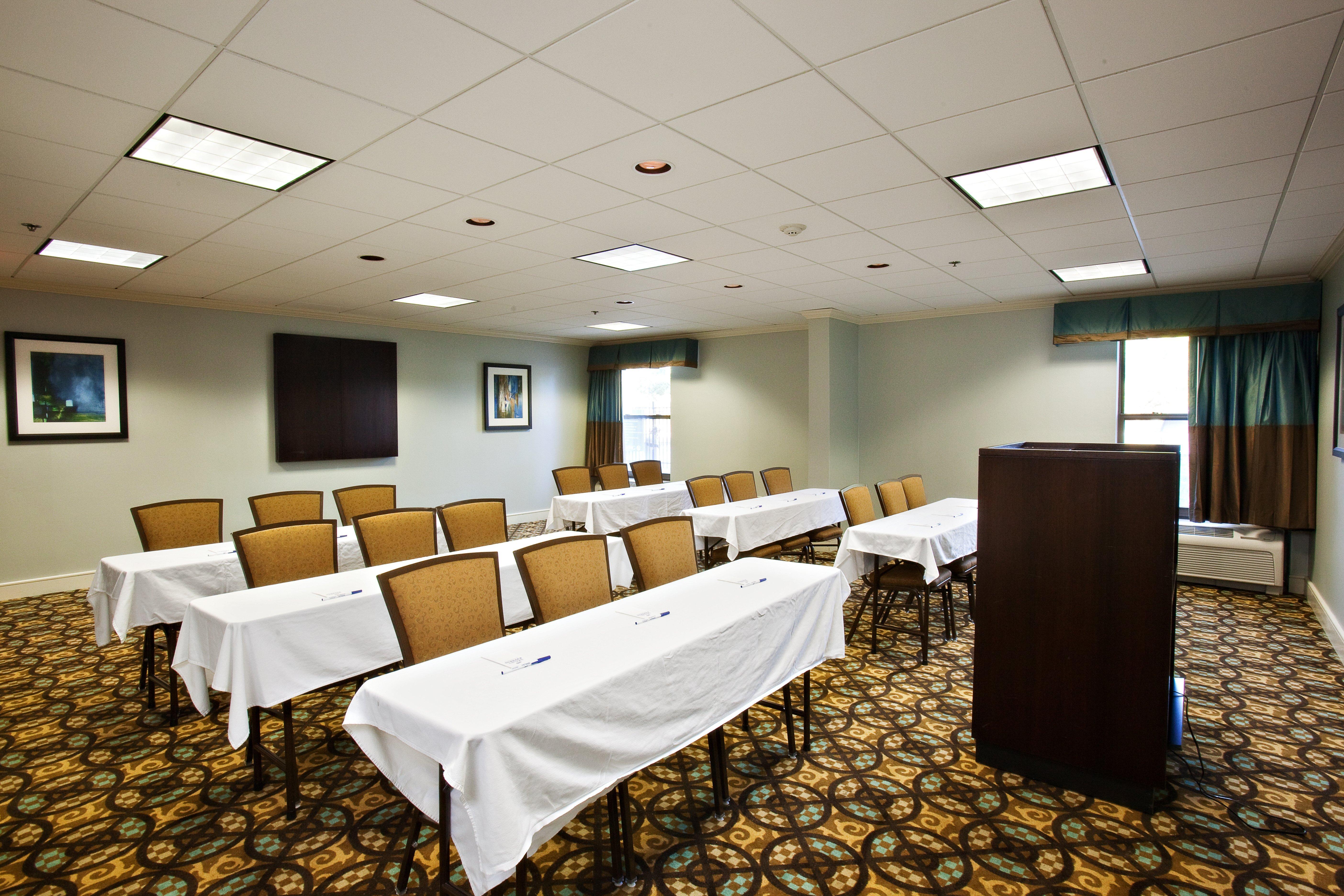 Holiday Inn Express Indianapolis Airport By Ihg Plainfield Ngoại thất bức ảnh
