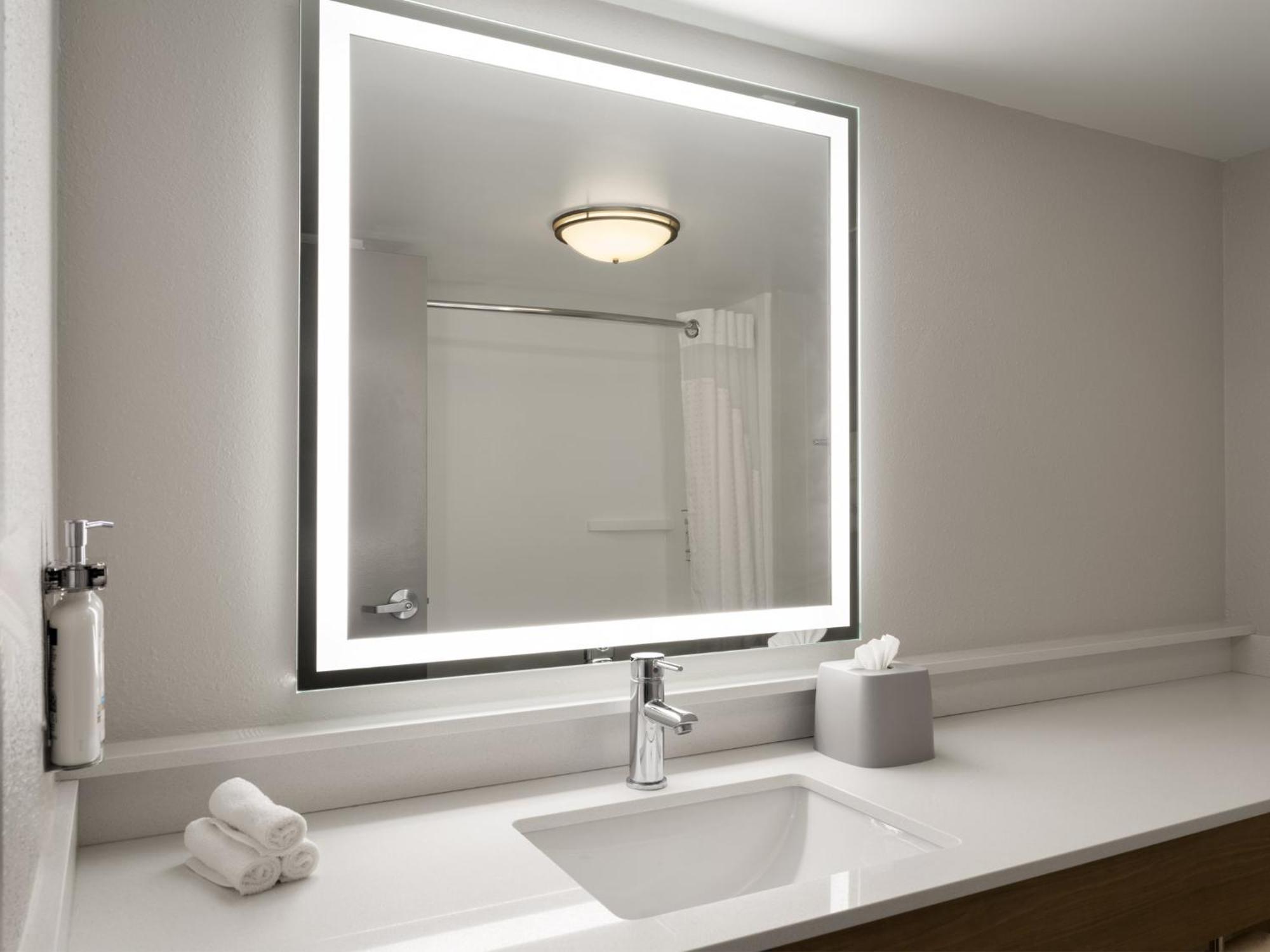 Holiday Inn Express Indianapolis Airport By Ihg Plainfield Ngoại thất bức ảnh