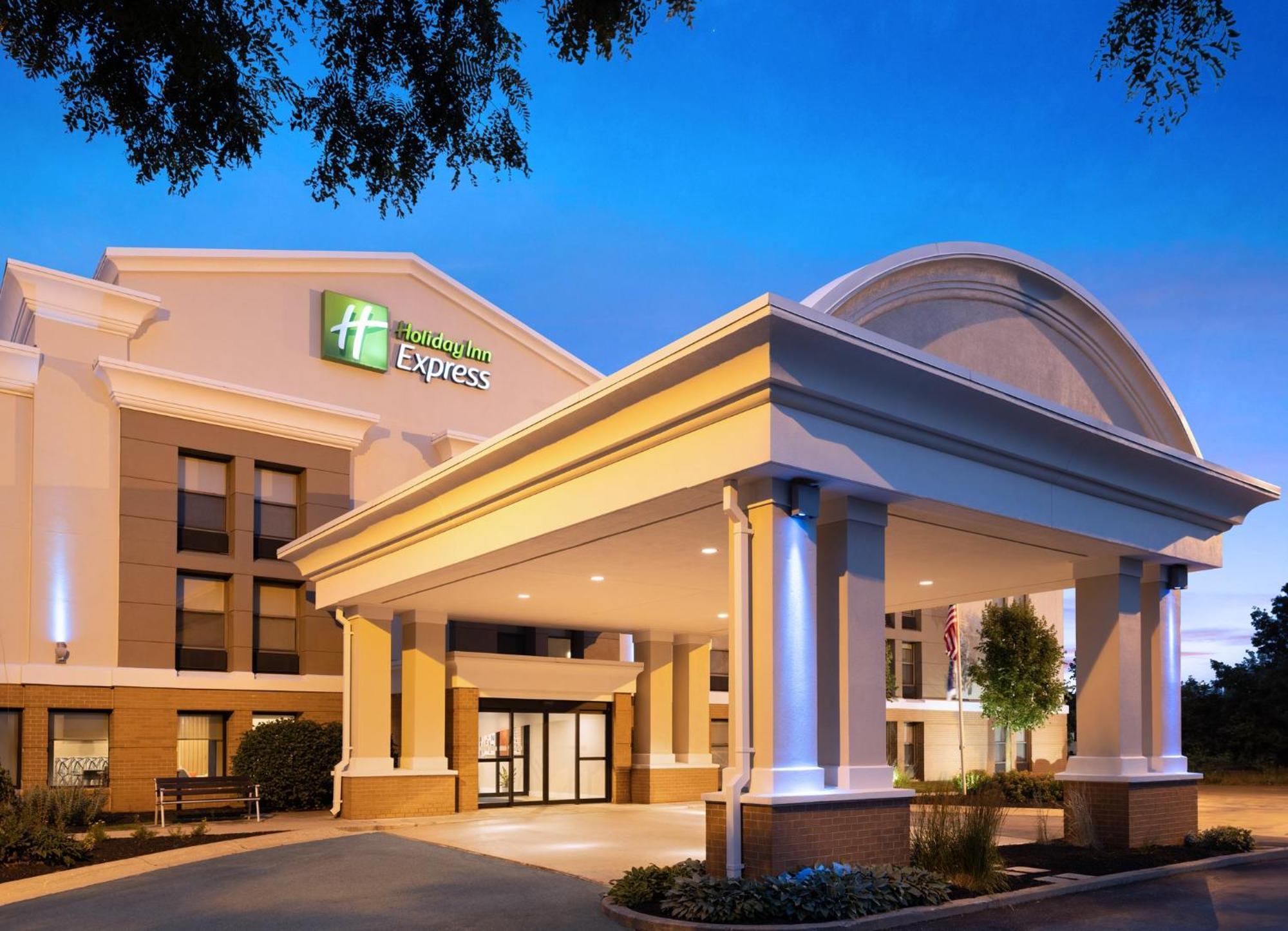 Holiday Inn Express Indianapolis Airport By Ihg Plainfield Ngoại thất bức ảnh